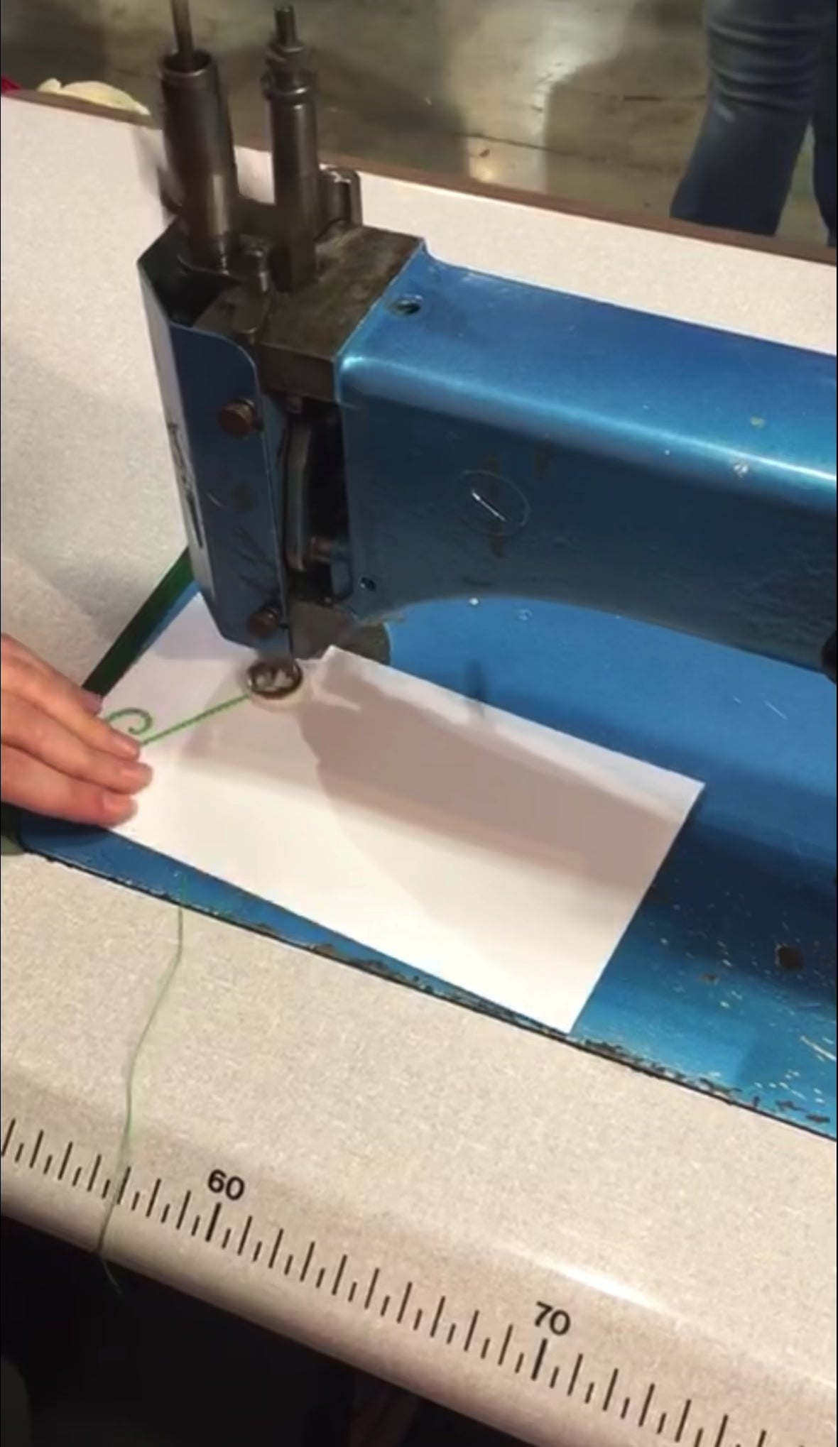 Carica il video: 